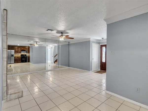 $2,400 | 10919 Pigeonwood Drive, Houston, TX 77089