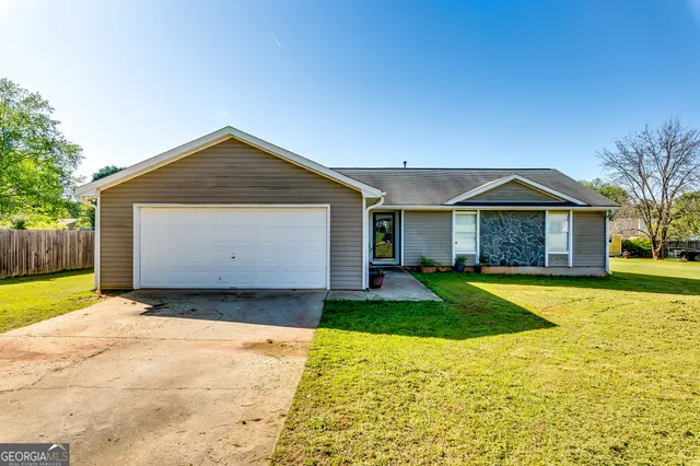 $270,000 | 2582 Rosecommons Drive, Hampton, GA 30228