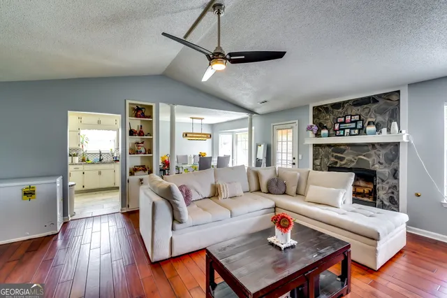 $270,000 | 2582 Rosecommons Drive, Hampton, GA 30228