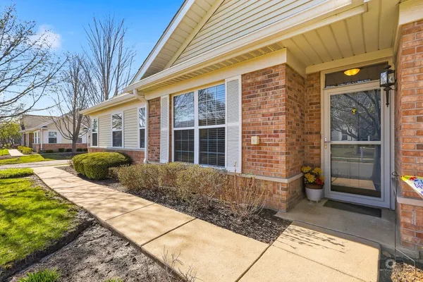 $319,000 | 21450 Lake St Clair Drive, Crest Hill, IL 60403