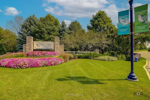 $319,000 | 21450 Lake St Clair Drive, Crest Hill, IL 60403