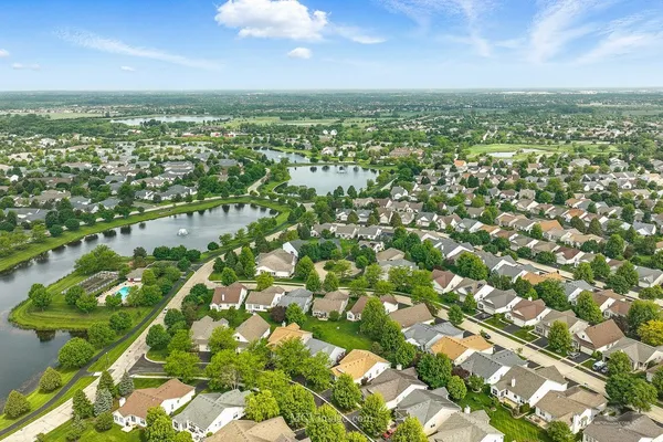$319,000 | 21450 Lake St Clair Drive, Crest Hill, IL 60403