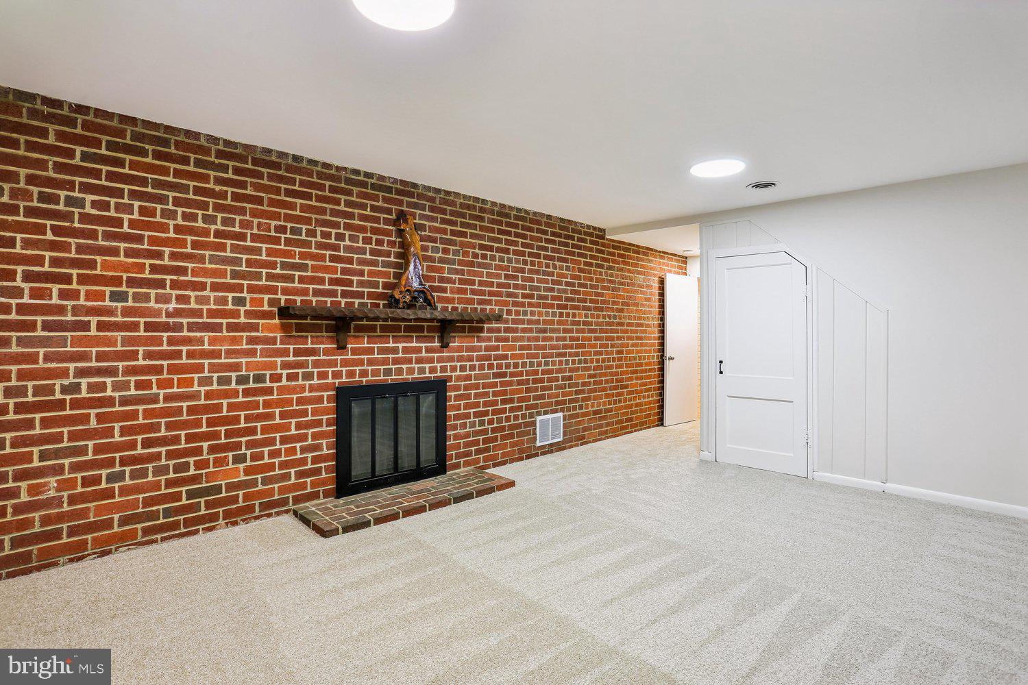 907 Hoyt Street Silver Spring, MD 20902 - Photo 41 of 69 Recreation Room