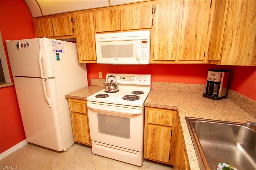 4326 27th Court Southwest, Unit 103 Naples, FL 34116 - Photo 19 of 26