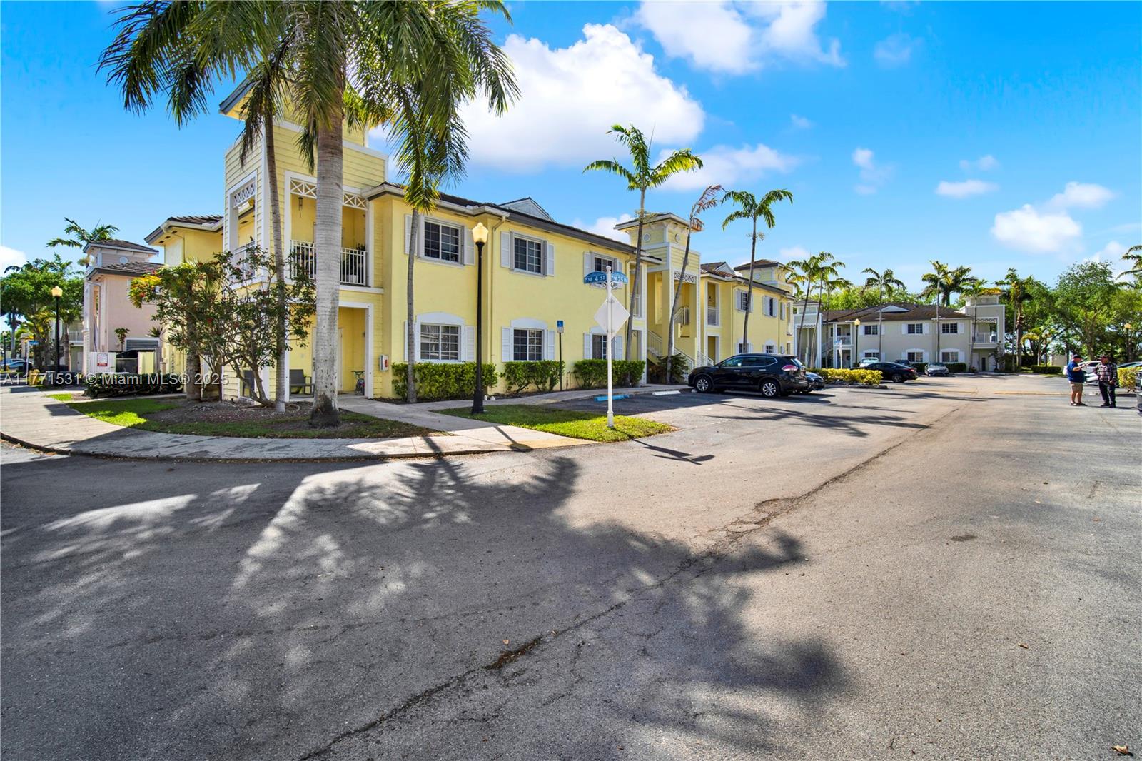 373 Northeast 25th Place, Unit 202 Homestead, FL 33033 - Photo 1 of 58