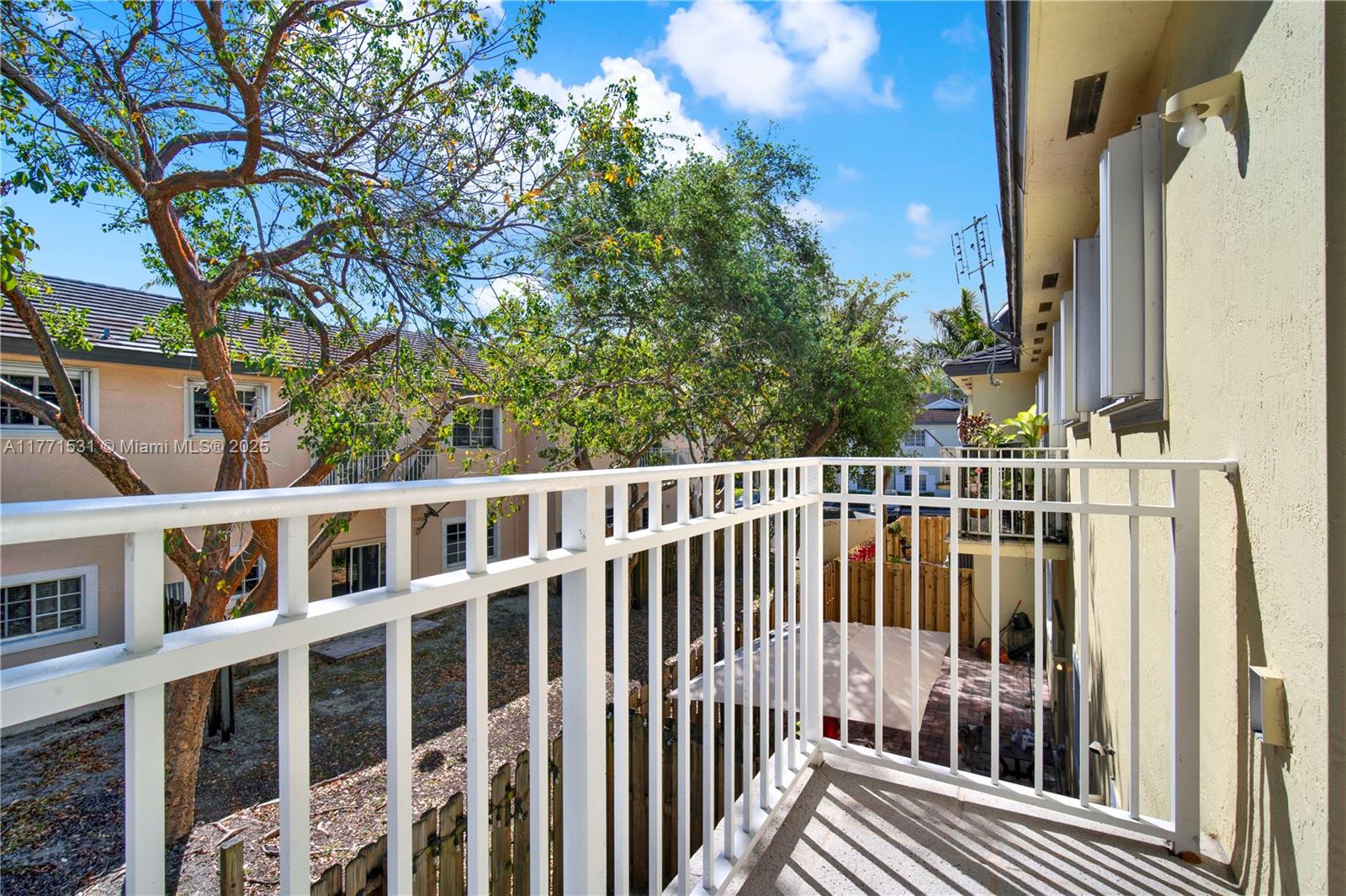 373 Northeast 25th Place, Unit 202 Homestead, FL 33033 - Photo 21 of 58