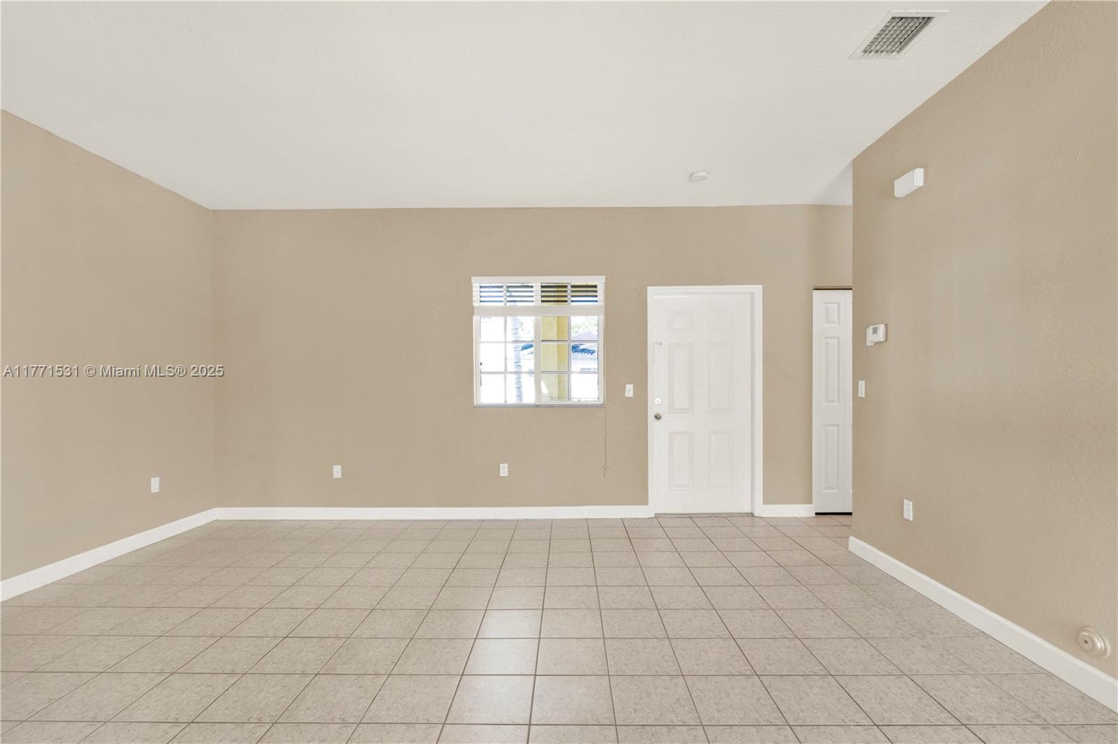 373 Northeast 25th Place, Unit 202 Homestead, FL 33033 - Photo 4 of 58