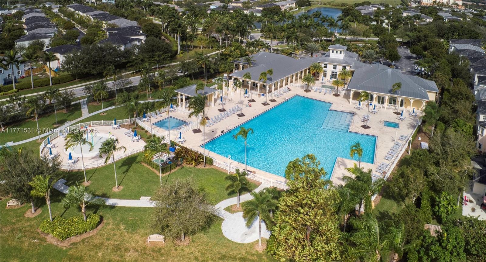 373 Northeast 25th Place, Unit 202 Homestead, FL 33033 - Photo 45 of 58