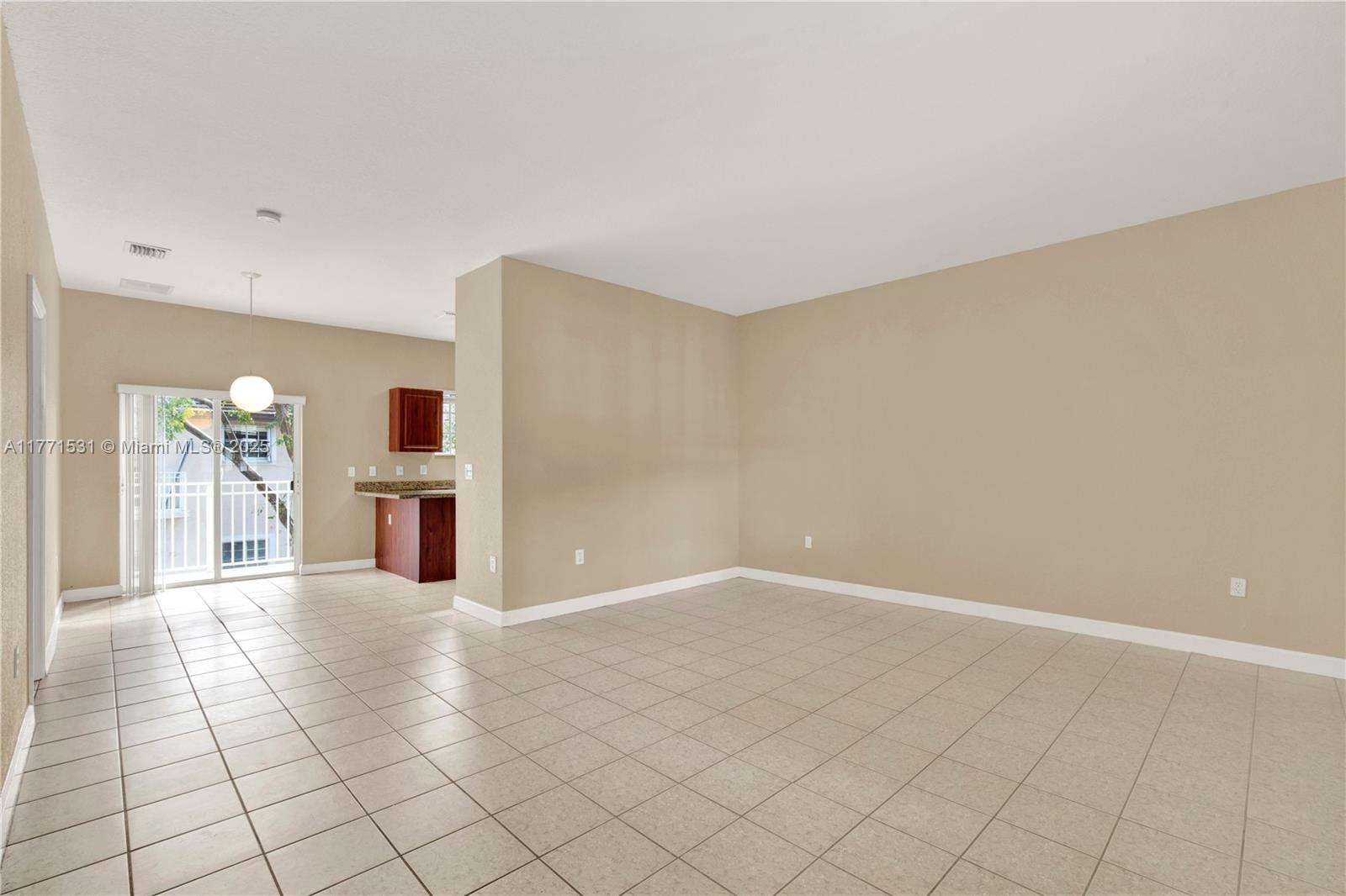 373 Northeast 25th Place, Unit 202 Homestead, FL 33033 - Photo 7 of 58