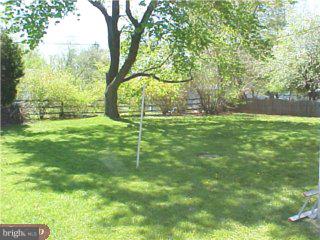 1046 Victoria Road Warminster, PA 18974 - Photo 2 of 4