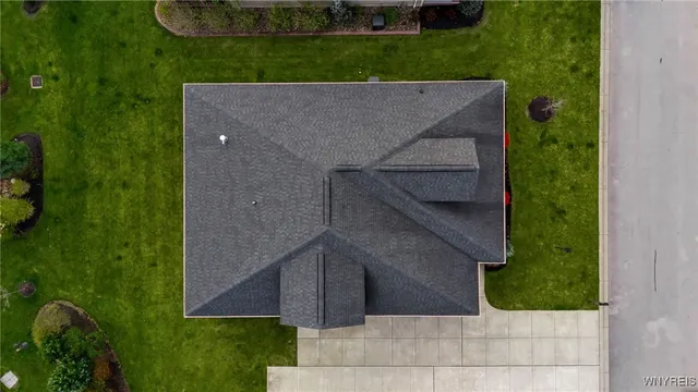 $650,000 | 2600 Farrier Lane, East Aurora, NY 14052