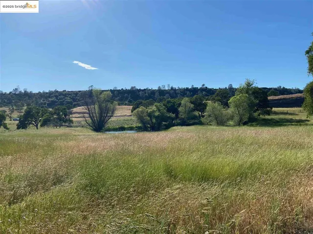 a view of mountain view and mountain view