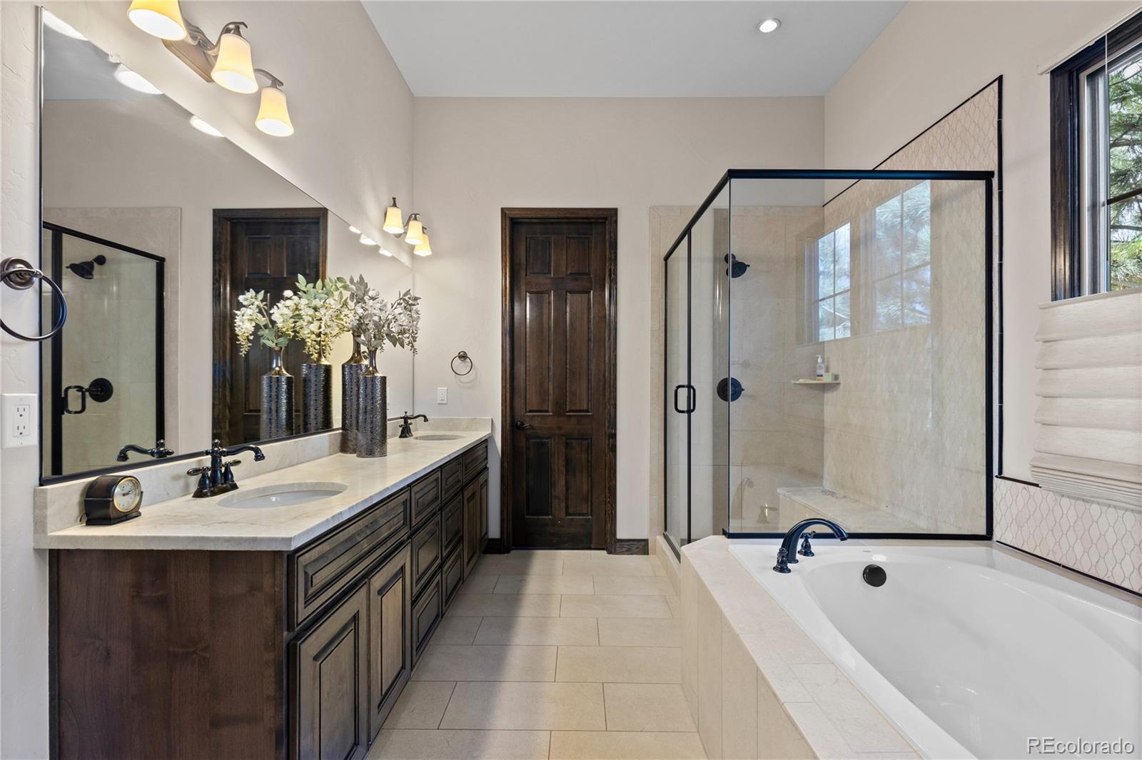 8122 Raphael Lane Littleton, CO 80125 - Photo 19 of 35