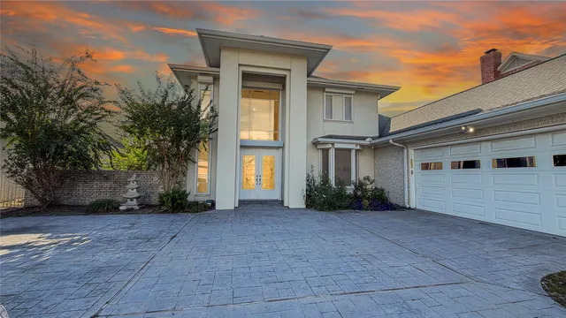 $2,795 | 4601 Country Club View, Baytown, TX 77521