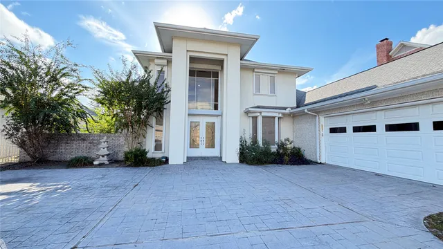 $2,795 | 4601 Country Club View, Baytown, TX 77521