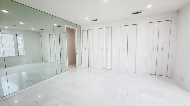 $2,795 | 4601 Country Club View, Baytown, TX 77521