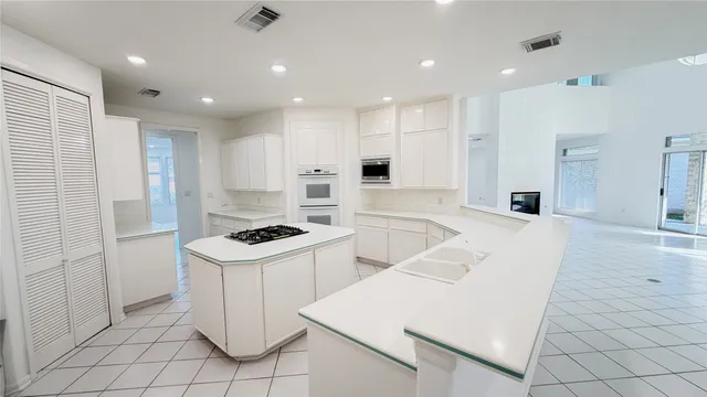 $2,795 | 4601 Country Club View, Baytown, TX 77521