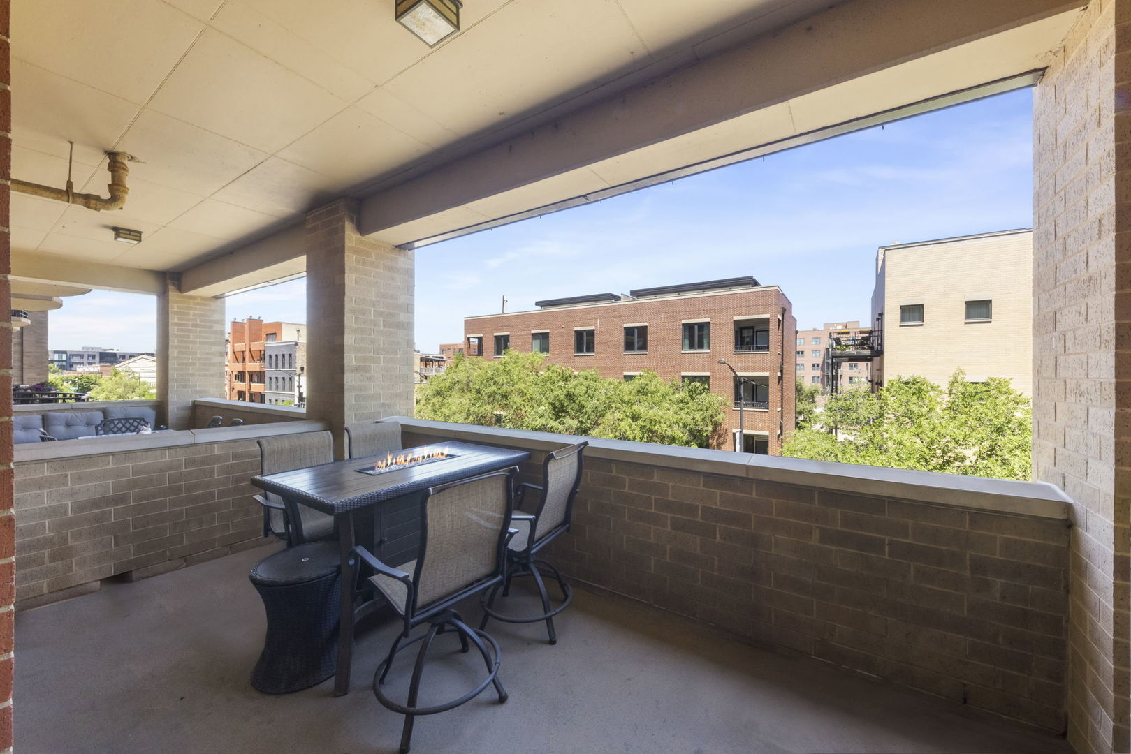 1301 West Madison Street, Unit 305 Chicago, IL 60607 - Photo 18 of 22 a dining room with furniture and window