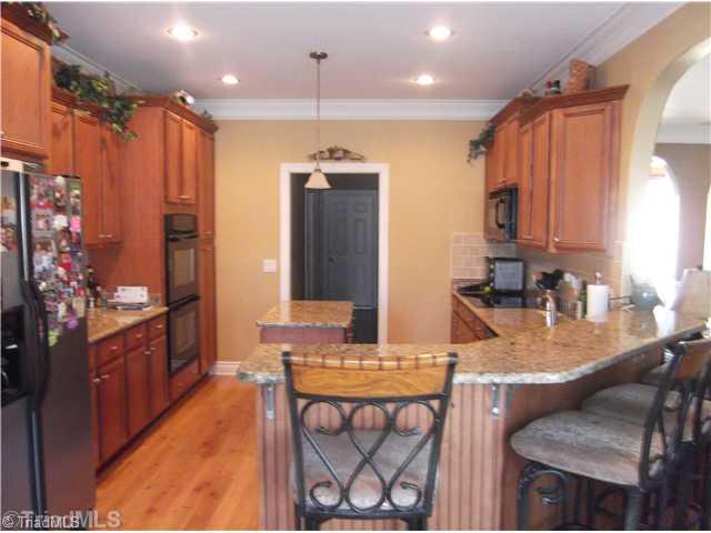 329 Matthews Road Pilot Mountain, NC 27041 - Photo 6 of 14 Kitchen.