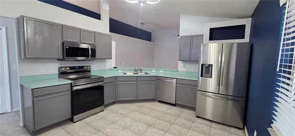 $2,000 | 282 Briar Bay Circle, Orlando, FL 32825