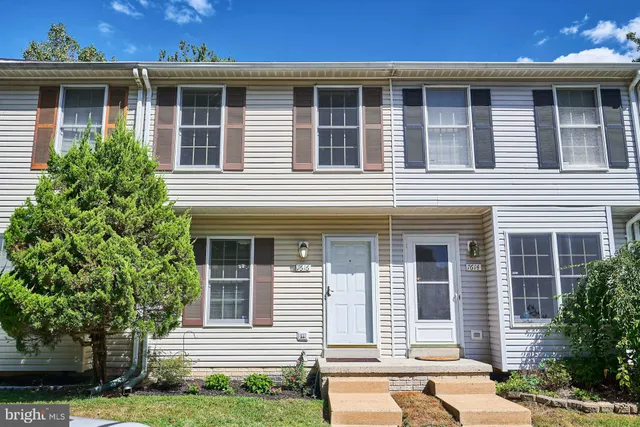 $515,000 | 7616 Wood Mist Lane, Falls Church, VA 22043