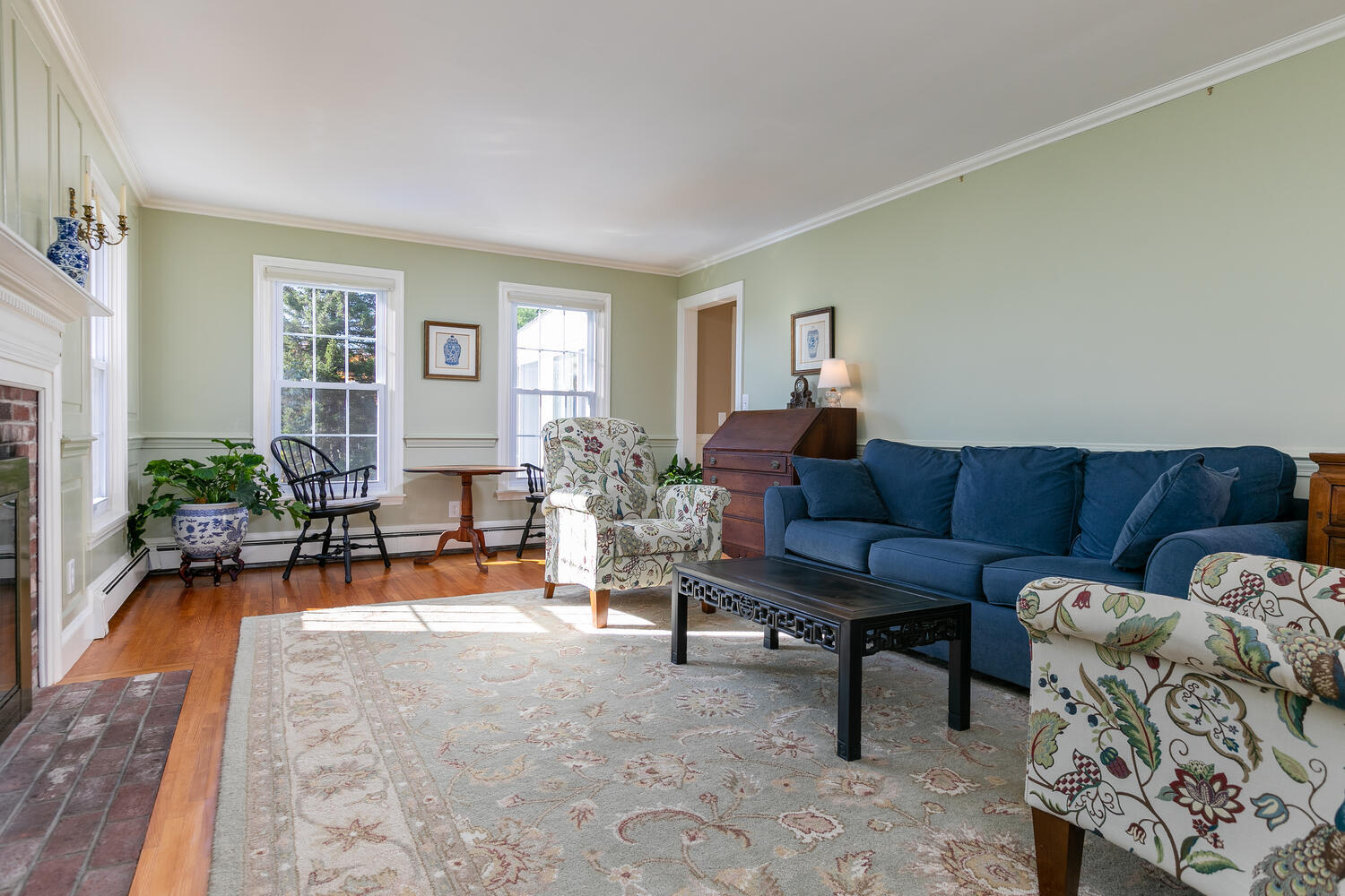 163 Fogg Road Scarborough, ME 04074 - Photo 3 of 47 Living Room