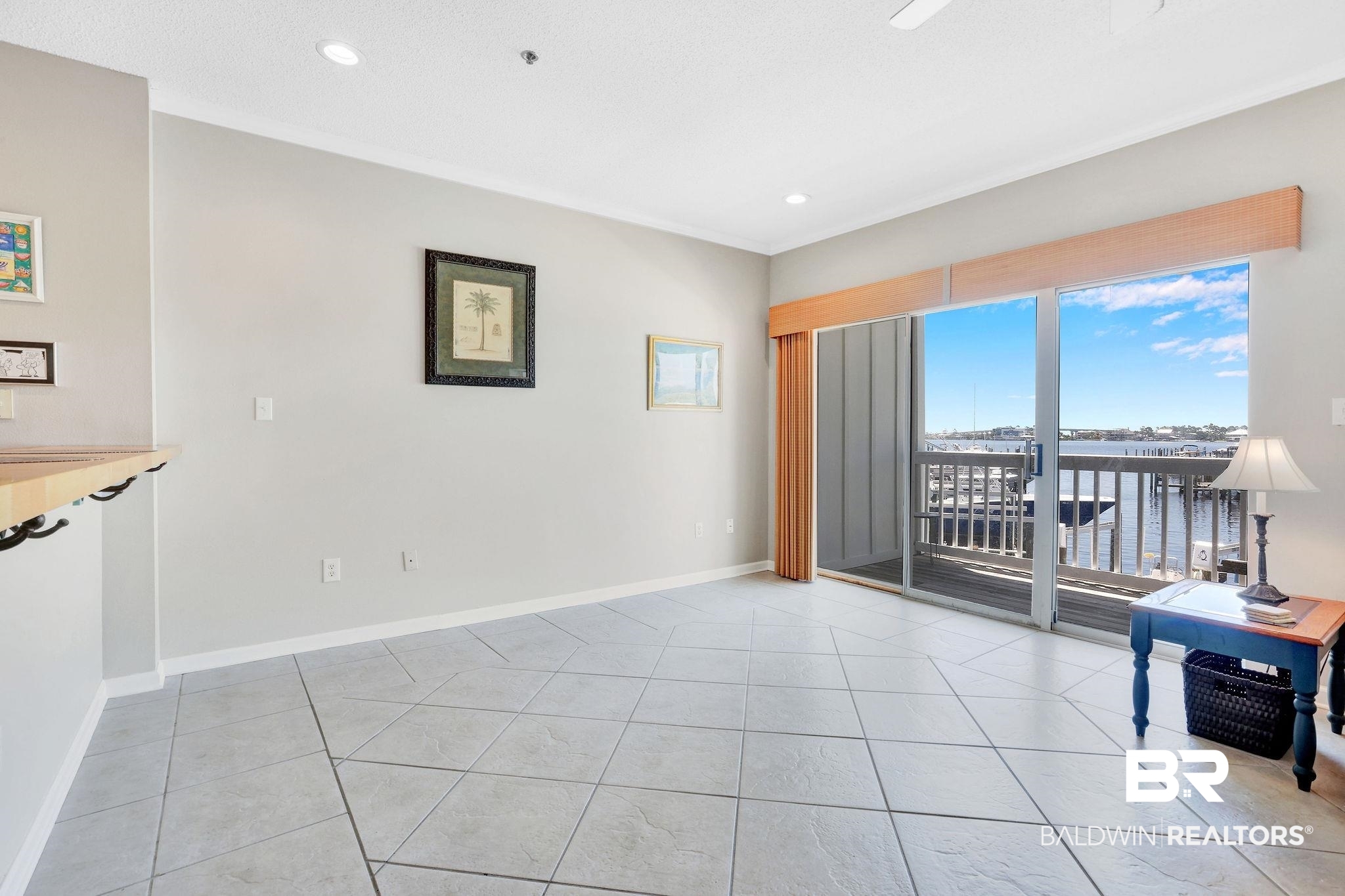 4541 Walker Key Boulevard, Unit D2 Orange Beach, AL 36561 - Photo 10 of 15 Dining area