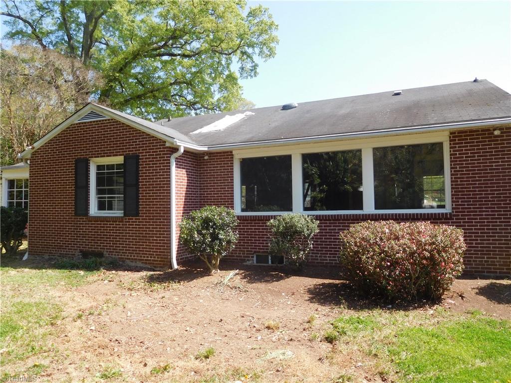 2825 Windsor Road Winston-Salem, NC 27104 - Photo 8 of 9