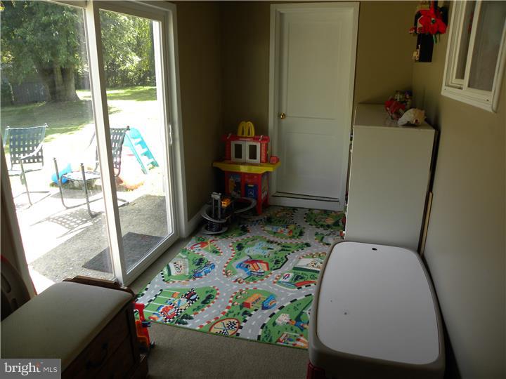 512 Heather Road Exton, PA 19341 - Photo 18 of 25 Mud Room