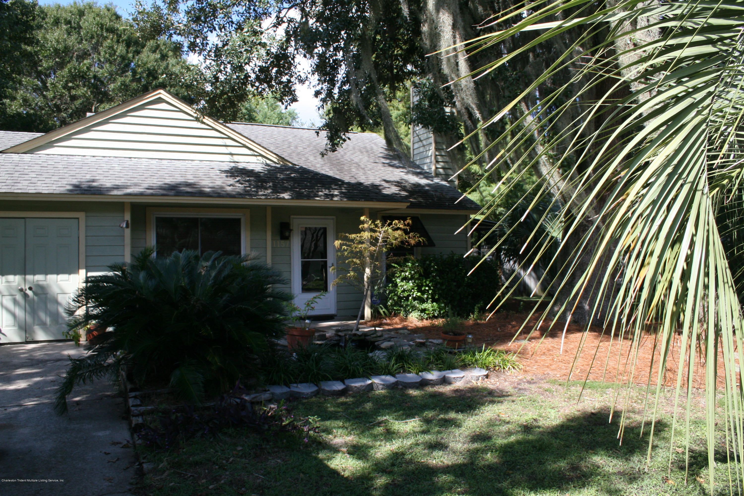 1157 Shoreham Road Charleston, SC 29412 - Photo 2 of 40 IMG_1352