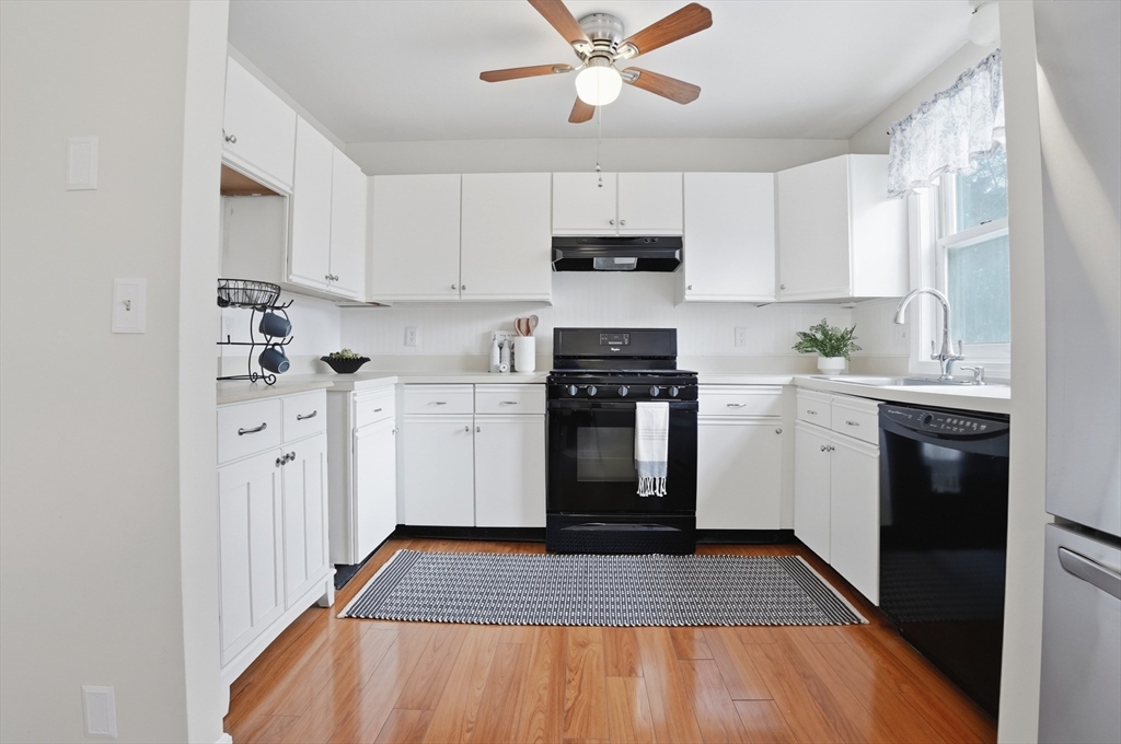 13 Summerville Road, Unit 13 Foxboro, MA 02035 - Photo 8 of 24 Gallery Image 8