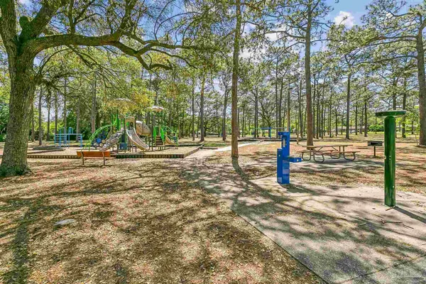 $294,500 | 5931 Greenwood Lane, Pensacola, FL 32504