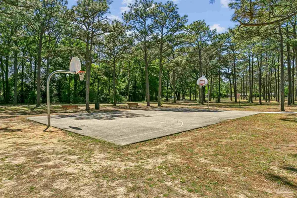 $294,500 | 5931 Greenwood Lane, Pensacola, FL 32504