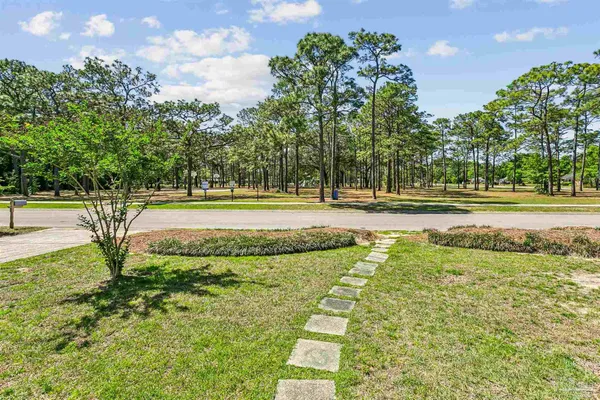 $294,500 | 5931 Greenwood Lane, Pensacola, FL 32504