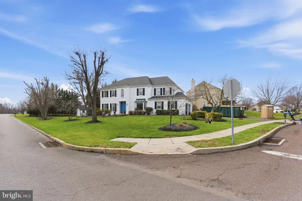 $799,999 | 32 Marian Circle, Chalfont, PA 18914