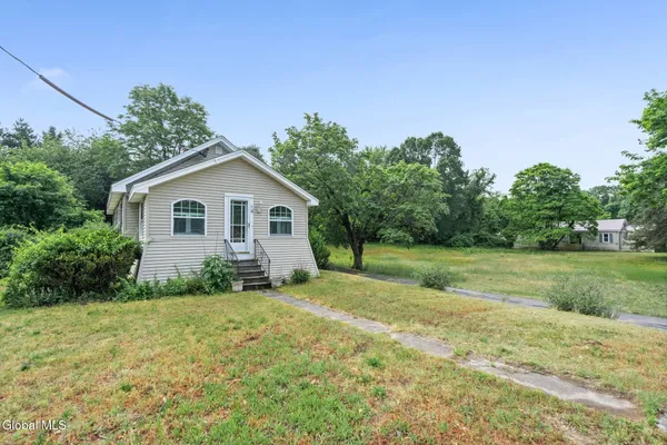 $300,000 | 14 Rapp Road, Albany, NY 12203