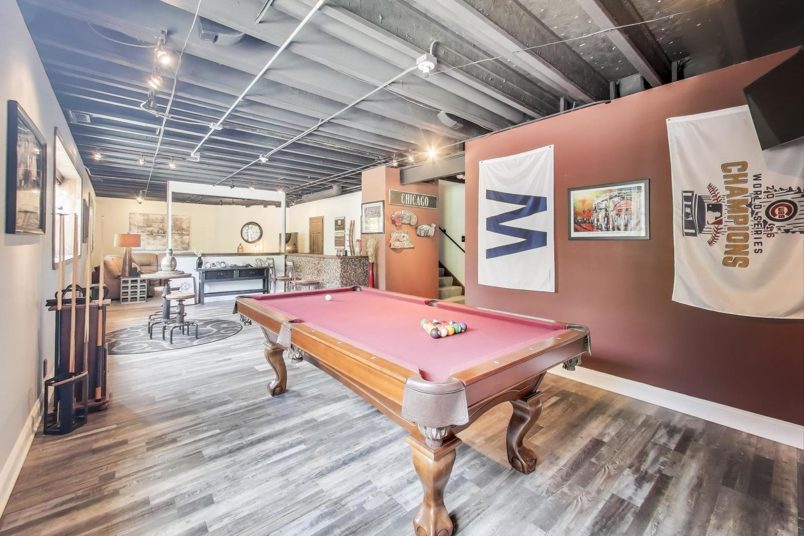 705 Porter Circle Lindenhurst, IL 60046 - Photo 26 of 34 a room with furniture and pool table