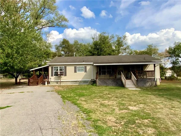 $125,000 | 3407 Highway 18, Hookstown, PA 15050