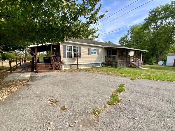 $125,000 | 3407 Highway 18, Hookstown, PA 15050