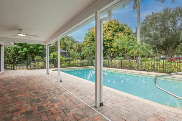 $790,000 | 3201 Southeast Fairway West, Stuart, FL 34997