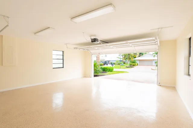 $790,000 | 3201 Southeast Fairway West, Stuart, FL 34997