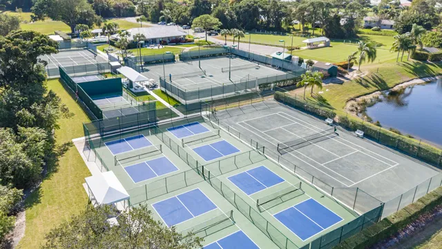 $790,000 | 3201 Southeast Fairway West, Stuart, FL 34997