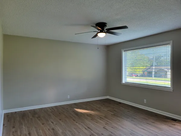 $1,695 | 212 Staggs Drive, Portland, TN 37148