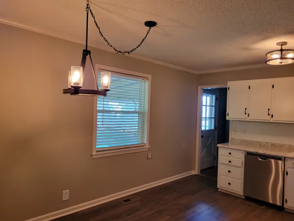 $1,695 | 212 Staggs Drive, Portland, TN 37148