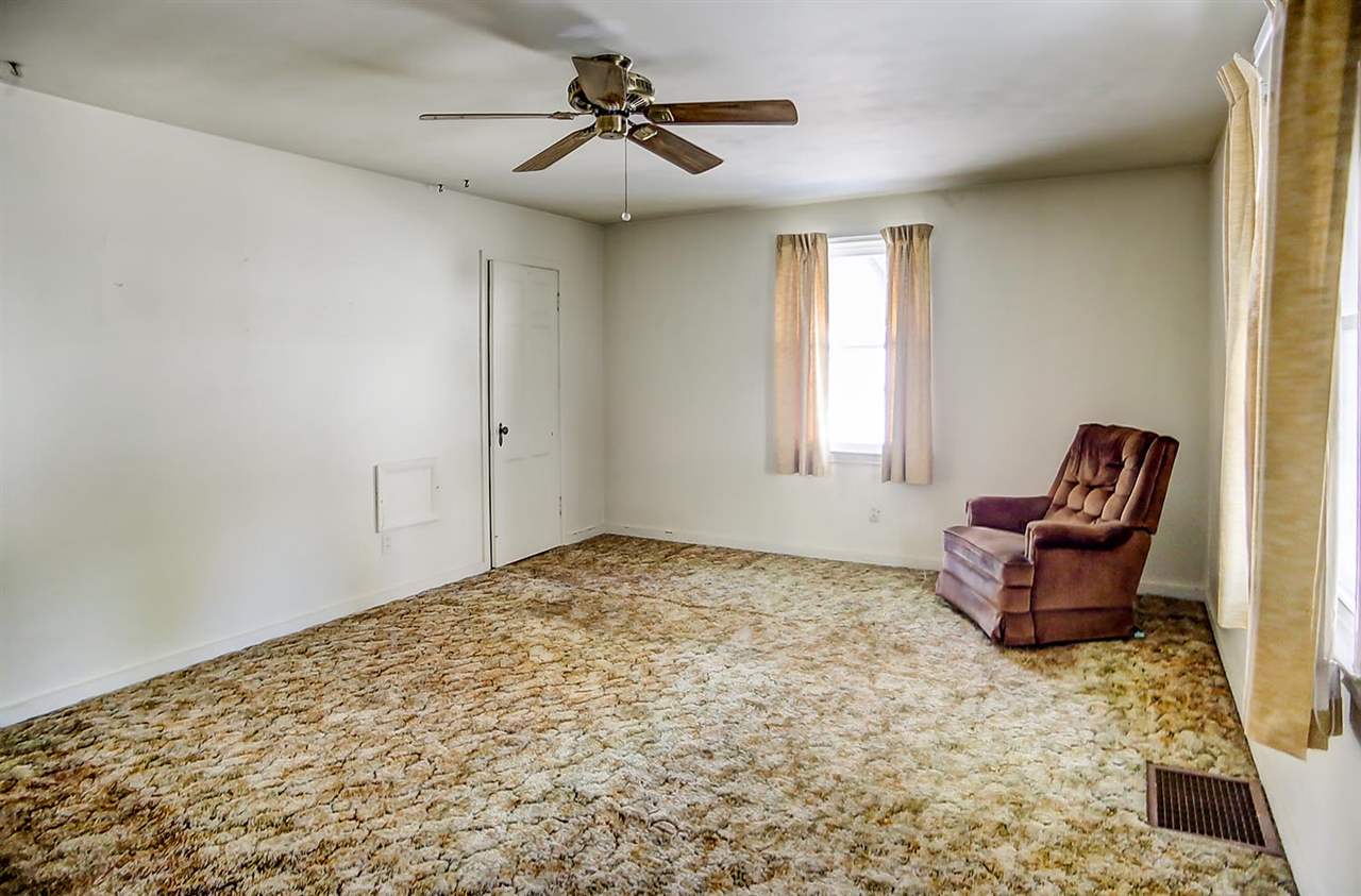 3325 Lima Road Fort Wayne, IN 46805 - Photo 14 of 28 Gallery Image 14