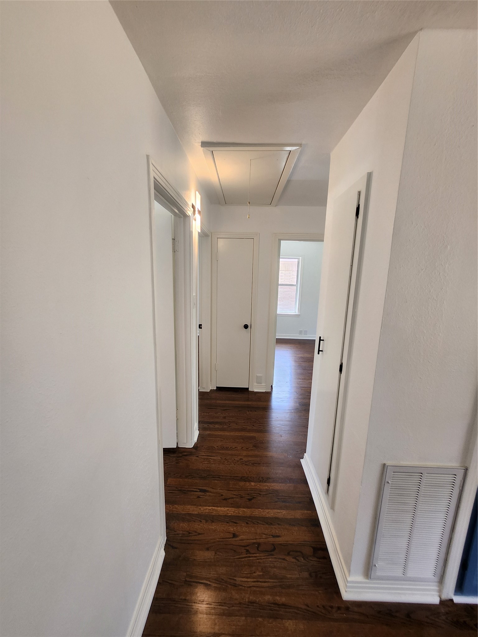 1635 Wilde Rock Way Houston, TX 77018 - Photo 2 of 27