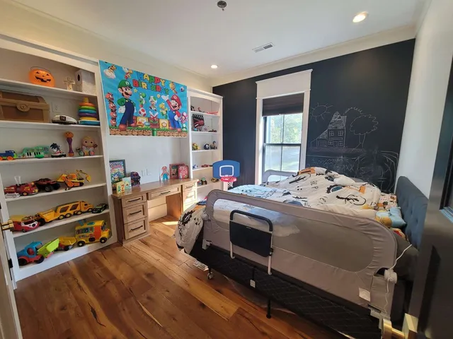 $782,500 | 76 Muirfield Way, Benton, KY 42025