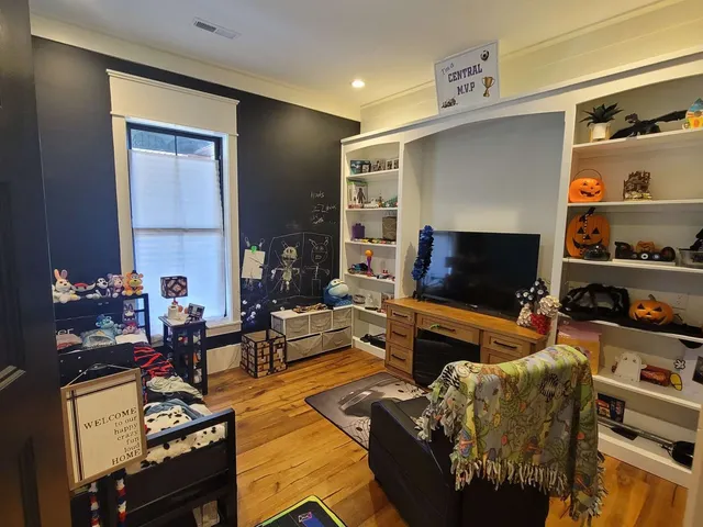 $782,500 | 76 Muirfield Way, Benton, KY 42025