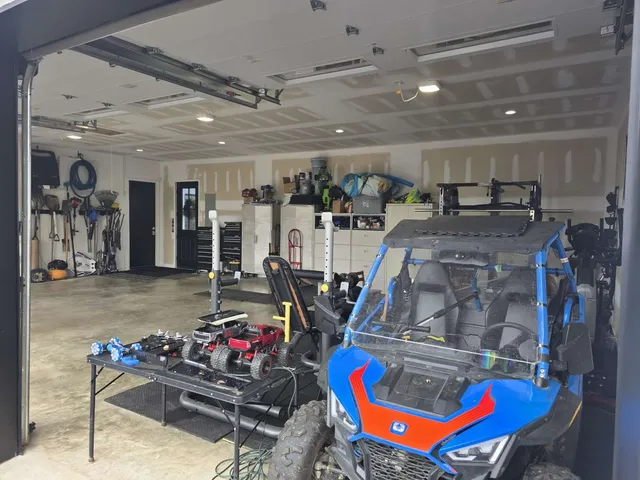 $782,500 | 76 Muirfield Way, Benton, KY 42025