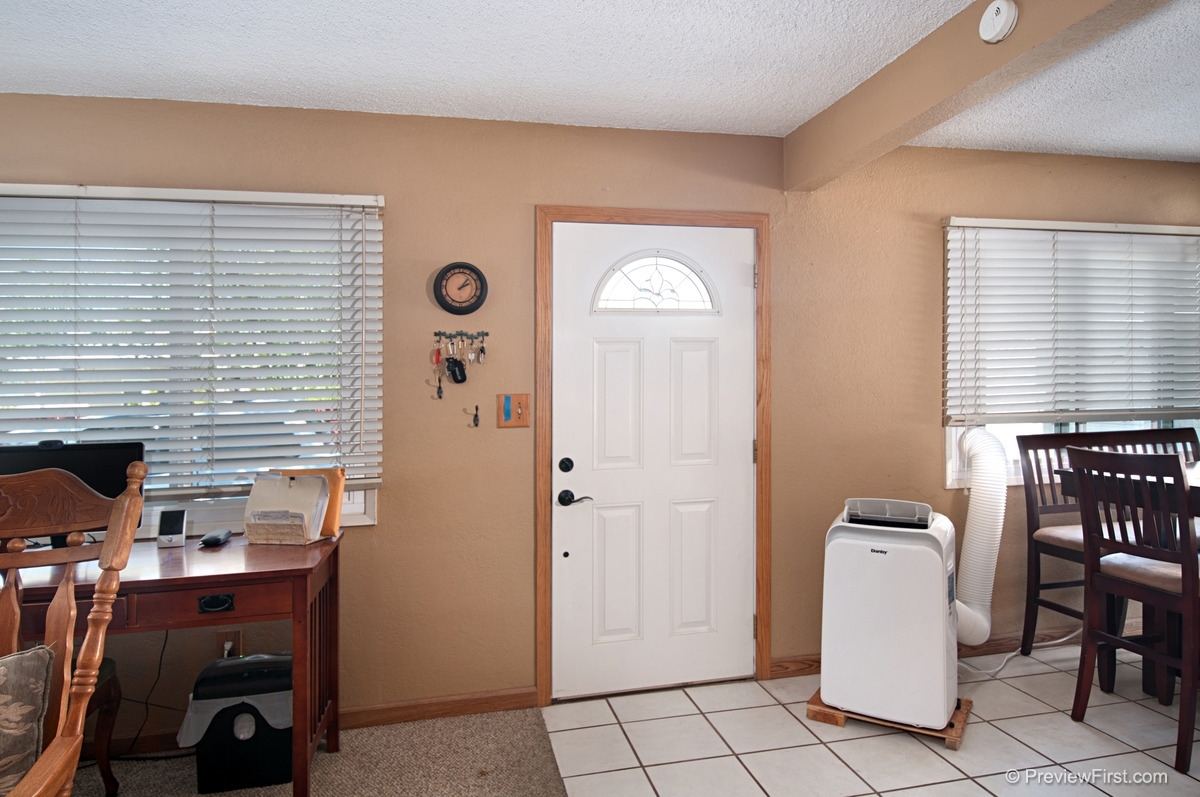 517 East Mandarin Way Fallbrook, CA 92028 - Photo 4 of 18 Gallery Image 4